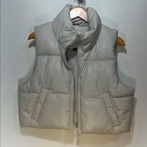 American Eagle Outfitters Textured Cream Puffer Vest